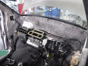 ワゴンR　MH23S　エアコン修理